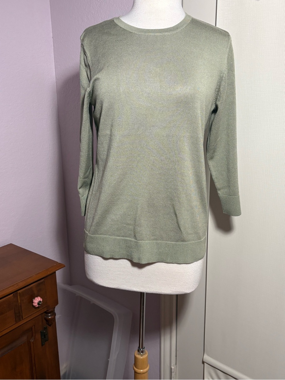 Melissa Paige Tea Green Crewneck Sweater. NWT. SIZE L